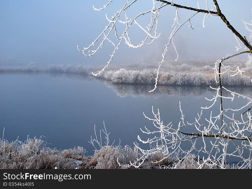 Freezing morning at river