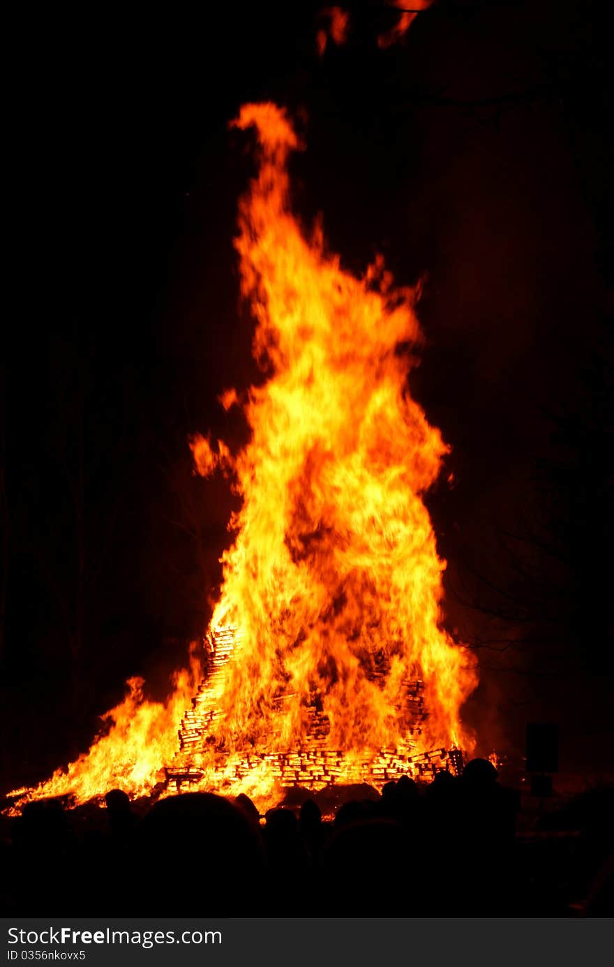 In Italy we burn old things in order to wish an happy new Year. The name of this ritual is Pignarul and always happens on 6th january.