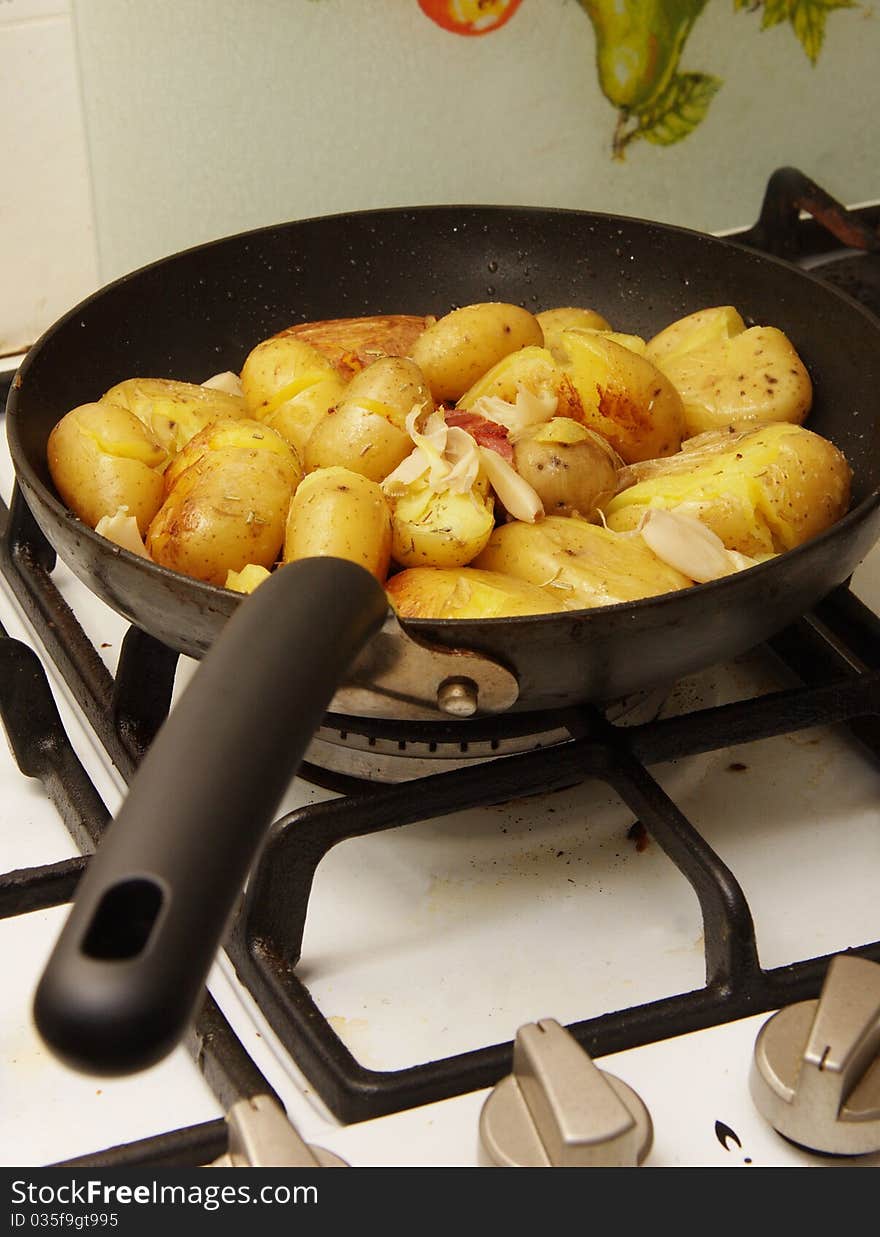 Fried potatoes