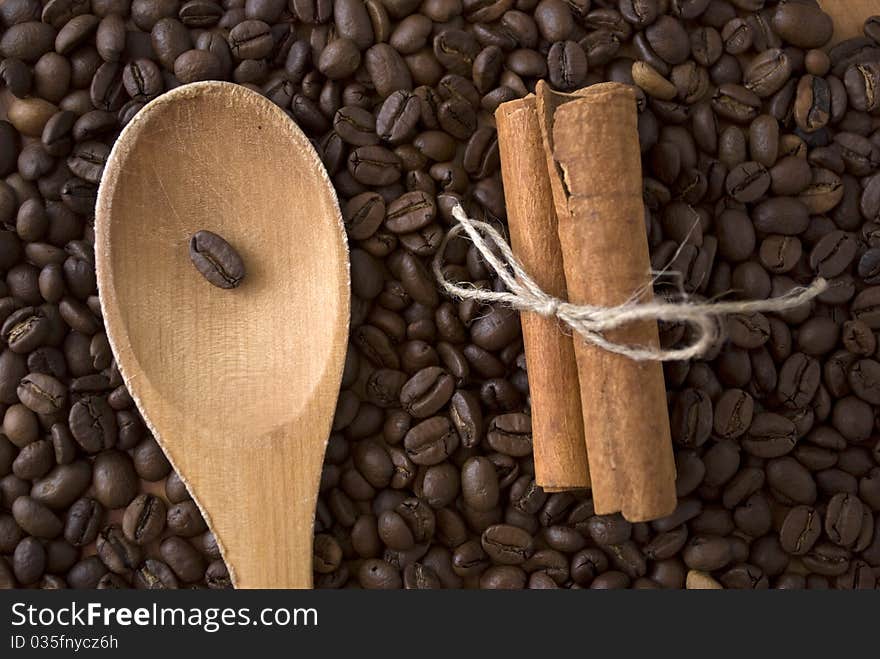 coffee beans and cinnamon sticks