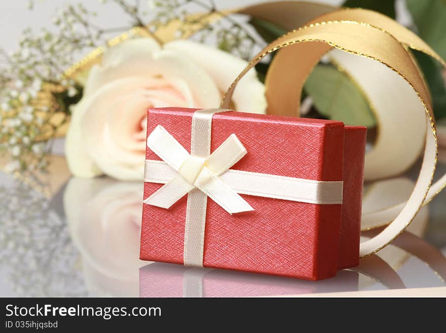 Beautiful cream rose and giftbox