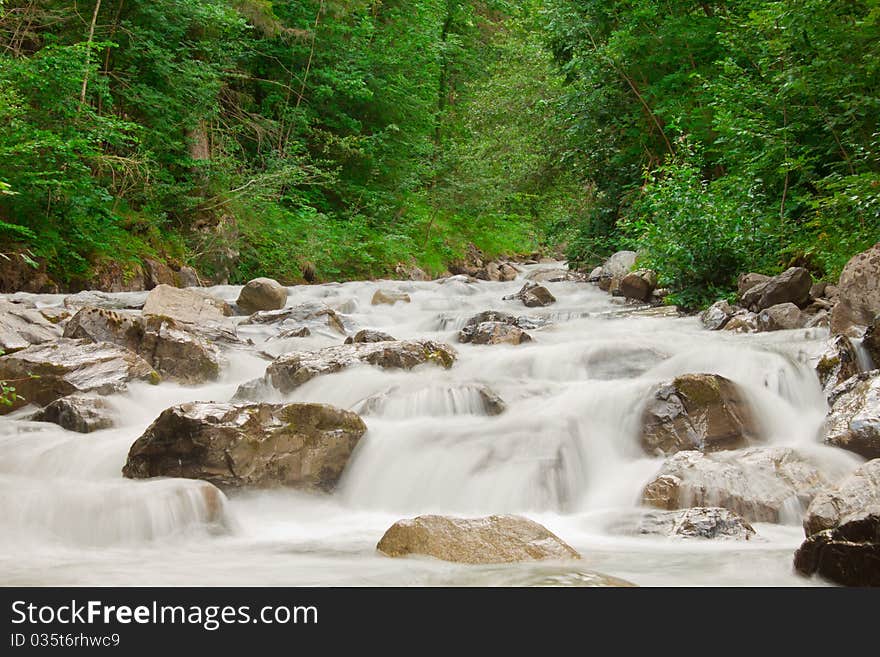 Waterfall cascade