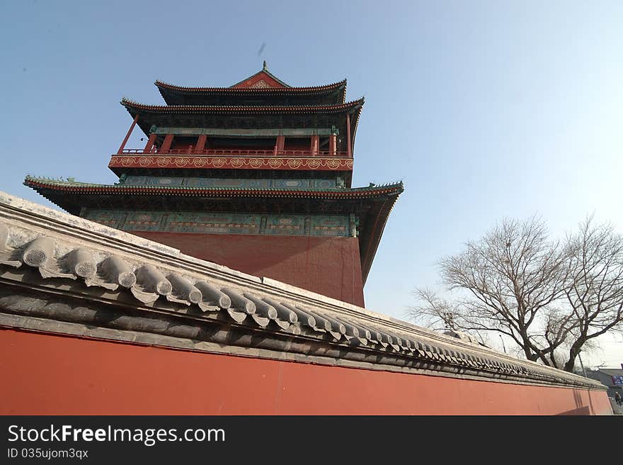 Chinese high gate and gate tower are used for defence.