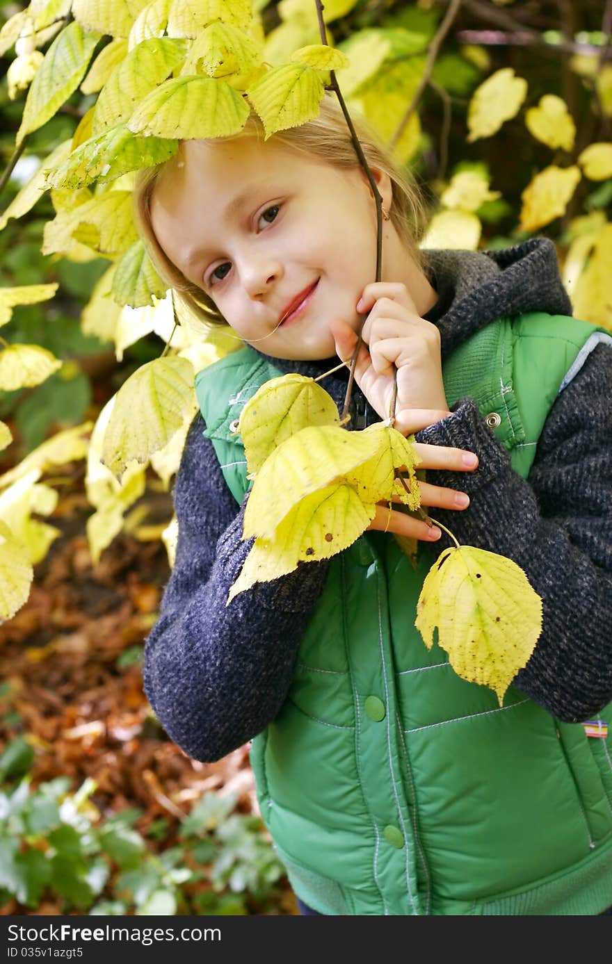 Girl in the autumn park