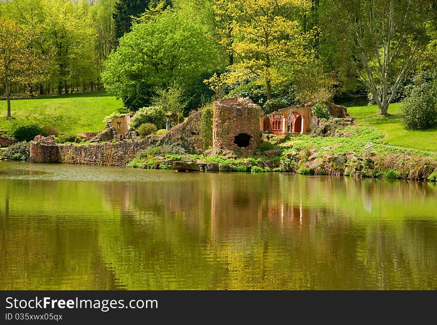 Reflections of the ruins