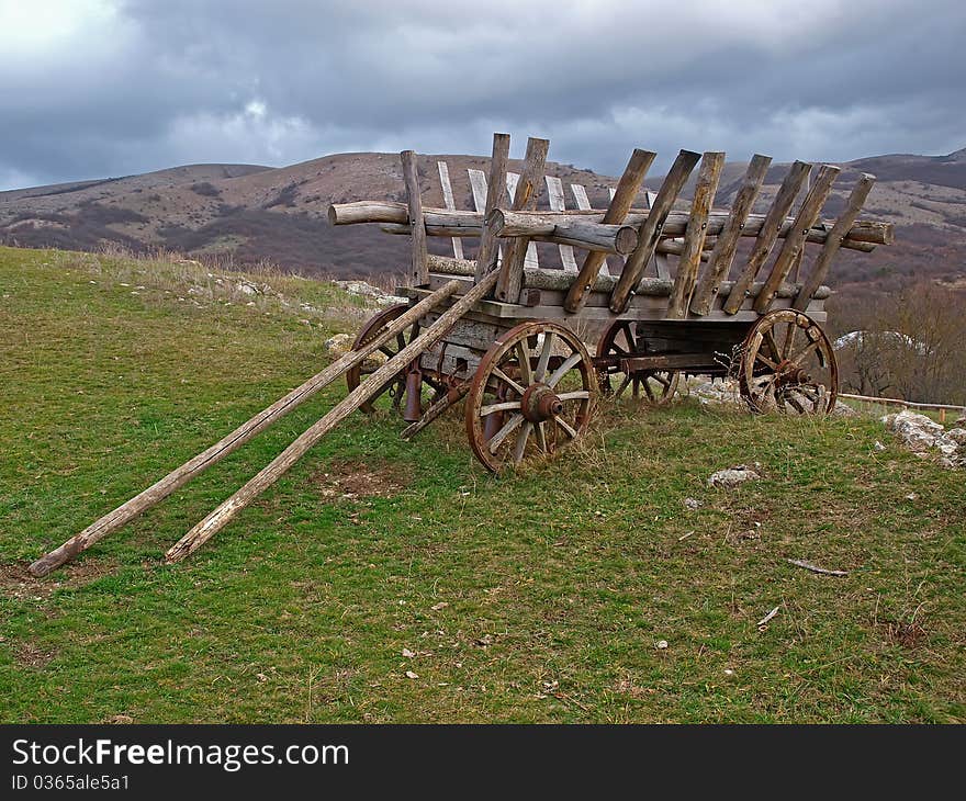 An old cart in the mountains of Crimea