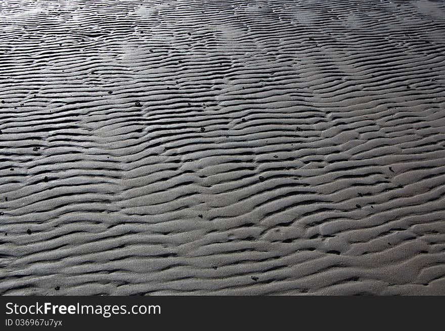 Sandy waves