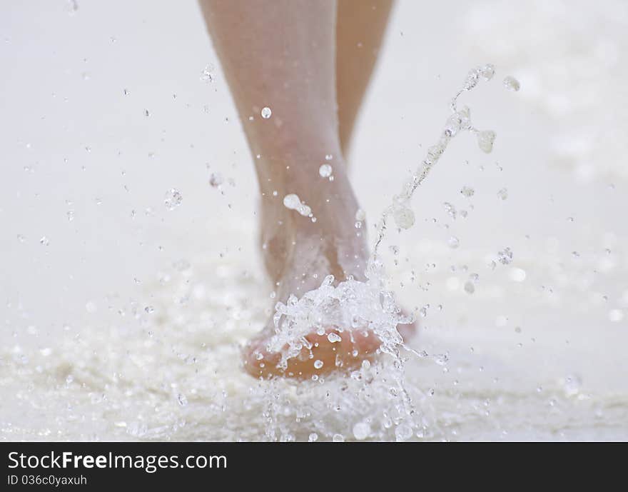 Foot splash