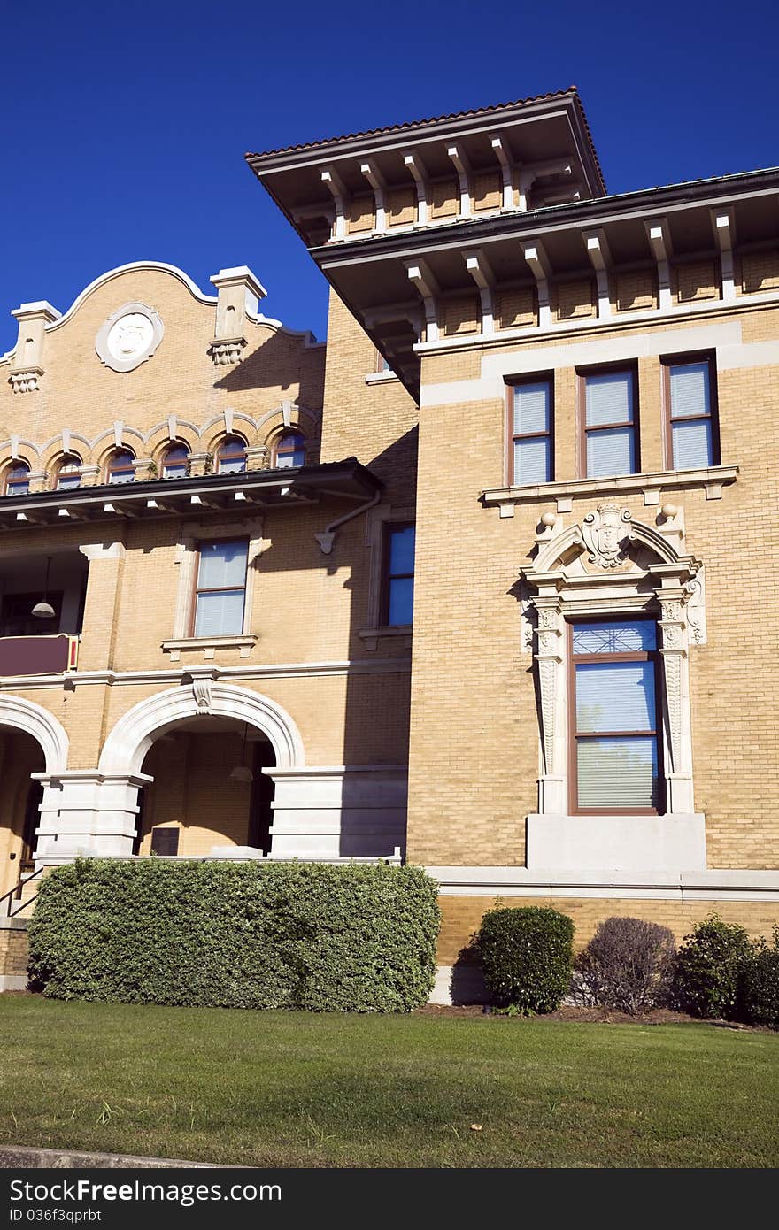 Museum in center of Pensacola