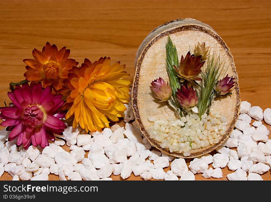 Dried flowers for decoration such as birch ovals