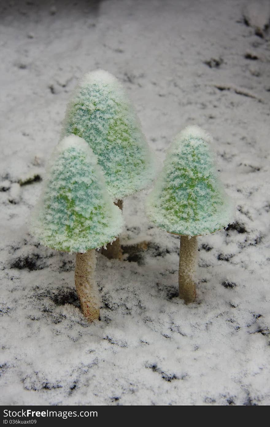 Ceramic mushrooms in the snow