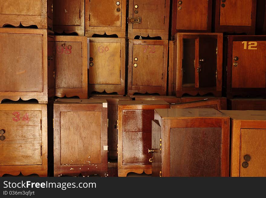 Small brown cabinet