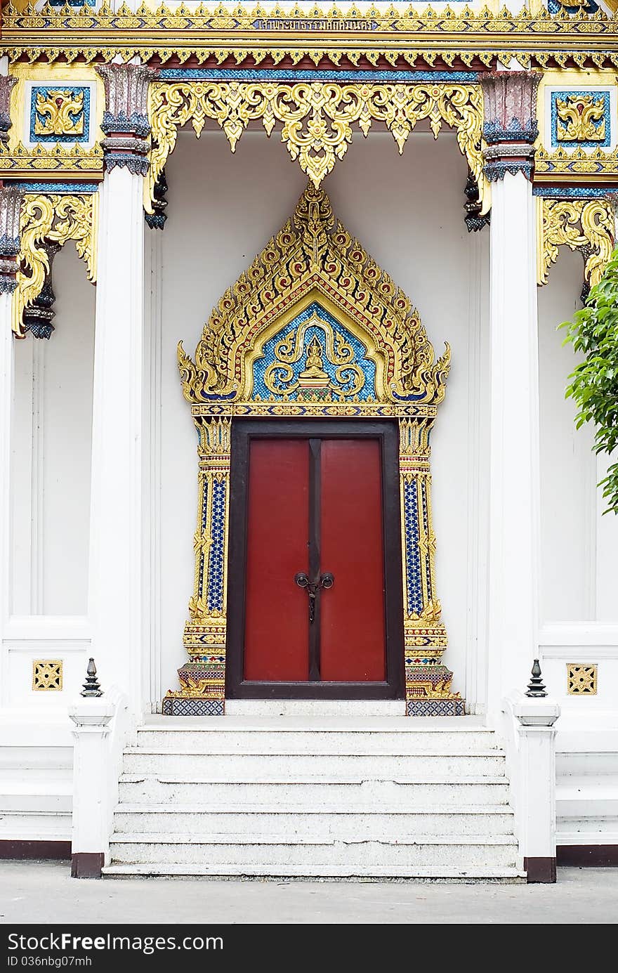 Door  woodcarving in thailand