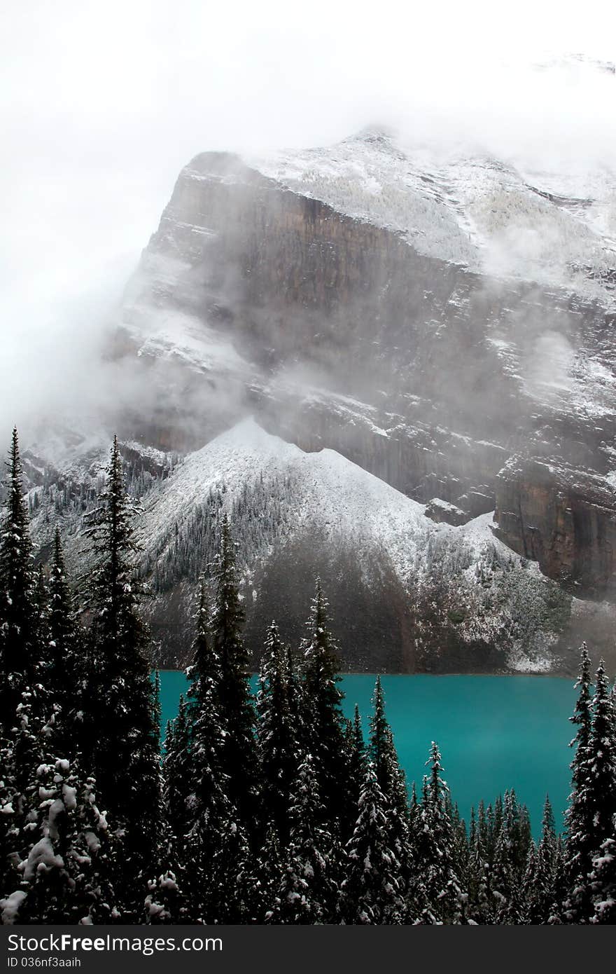 Lake Louise - Mountain