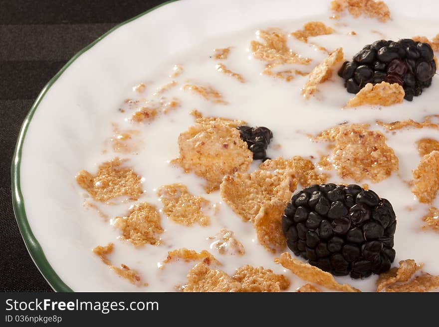 Cereals with blackberry