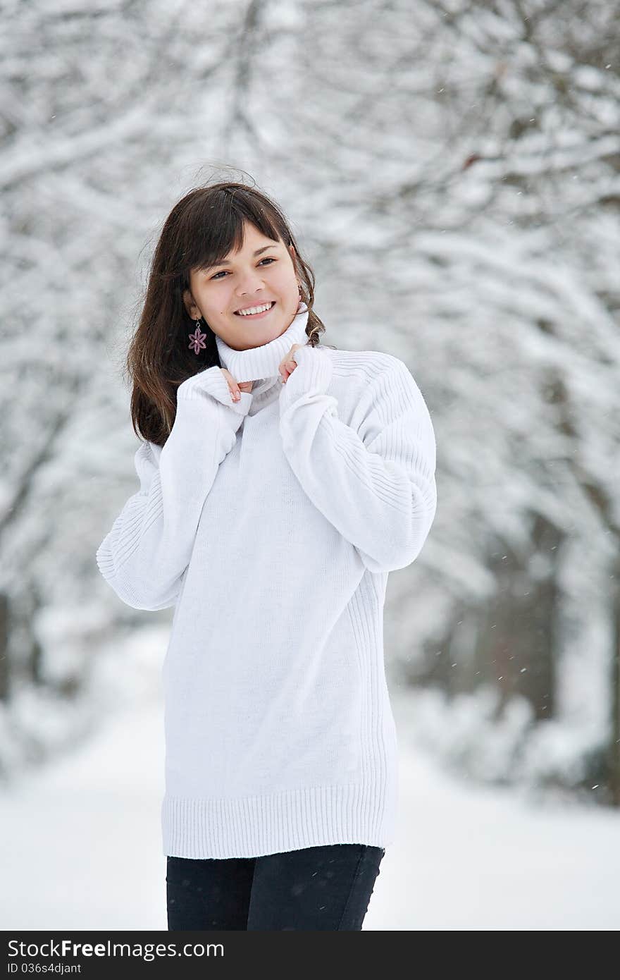 Teen Girl in Winter Park. Teen Girl in Winter Park