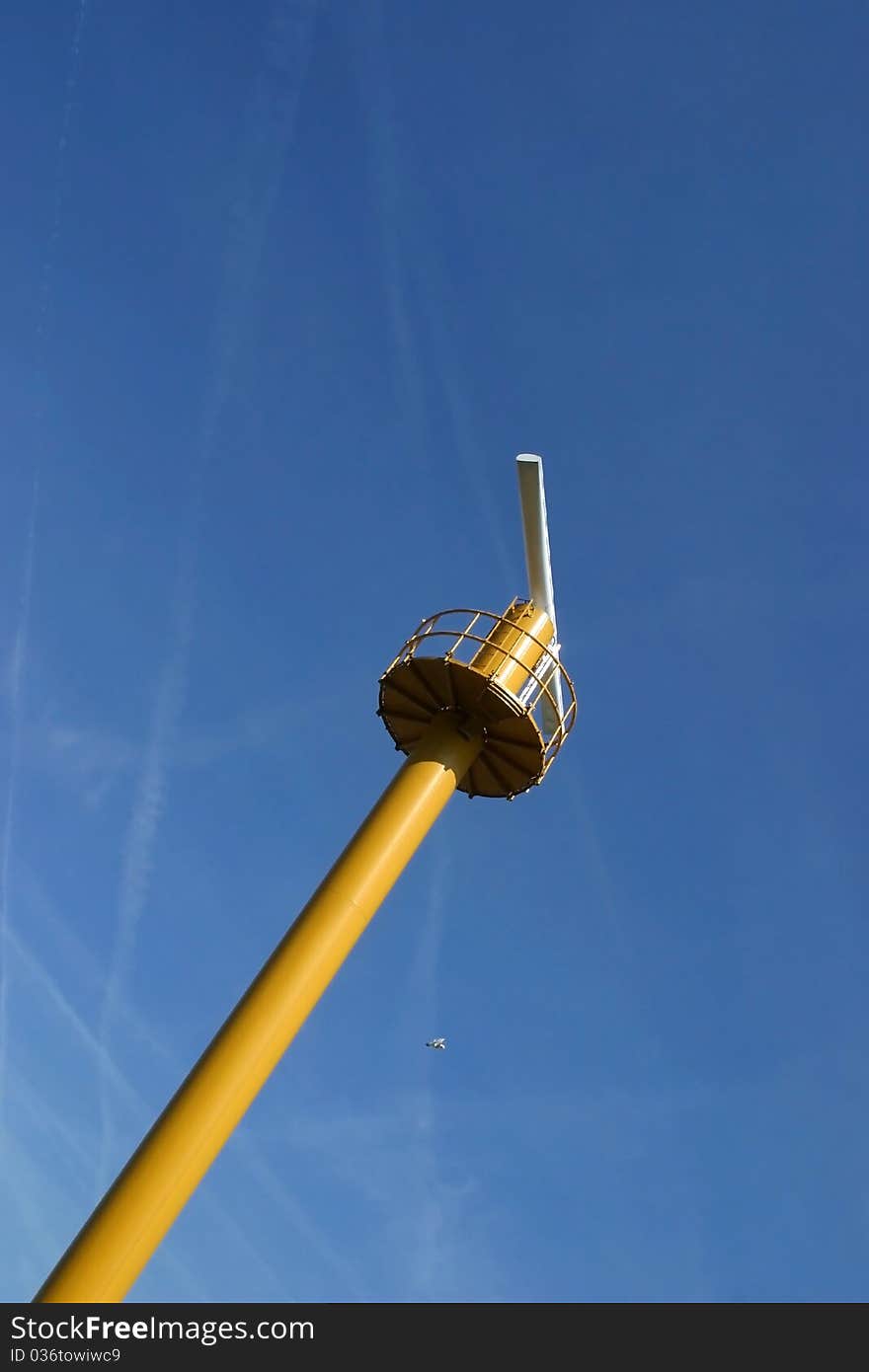 Radar pylon in harbour