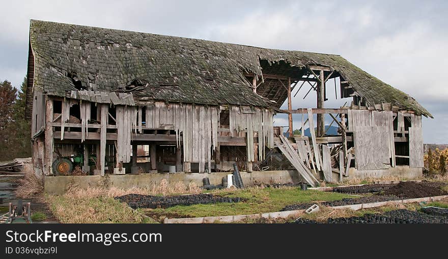 This afternoon shot of a storm-ravaged barn was taken near La Conner, Washington. This afternoon shot of a storm-ravaged barn was taken near La Conner, Washington.