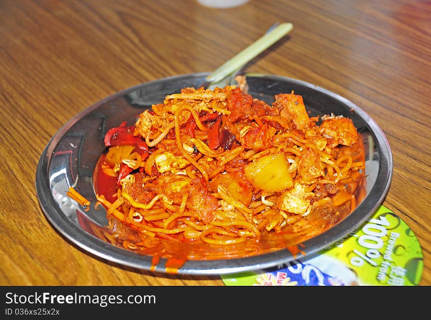 Fried noodle with vegetable