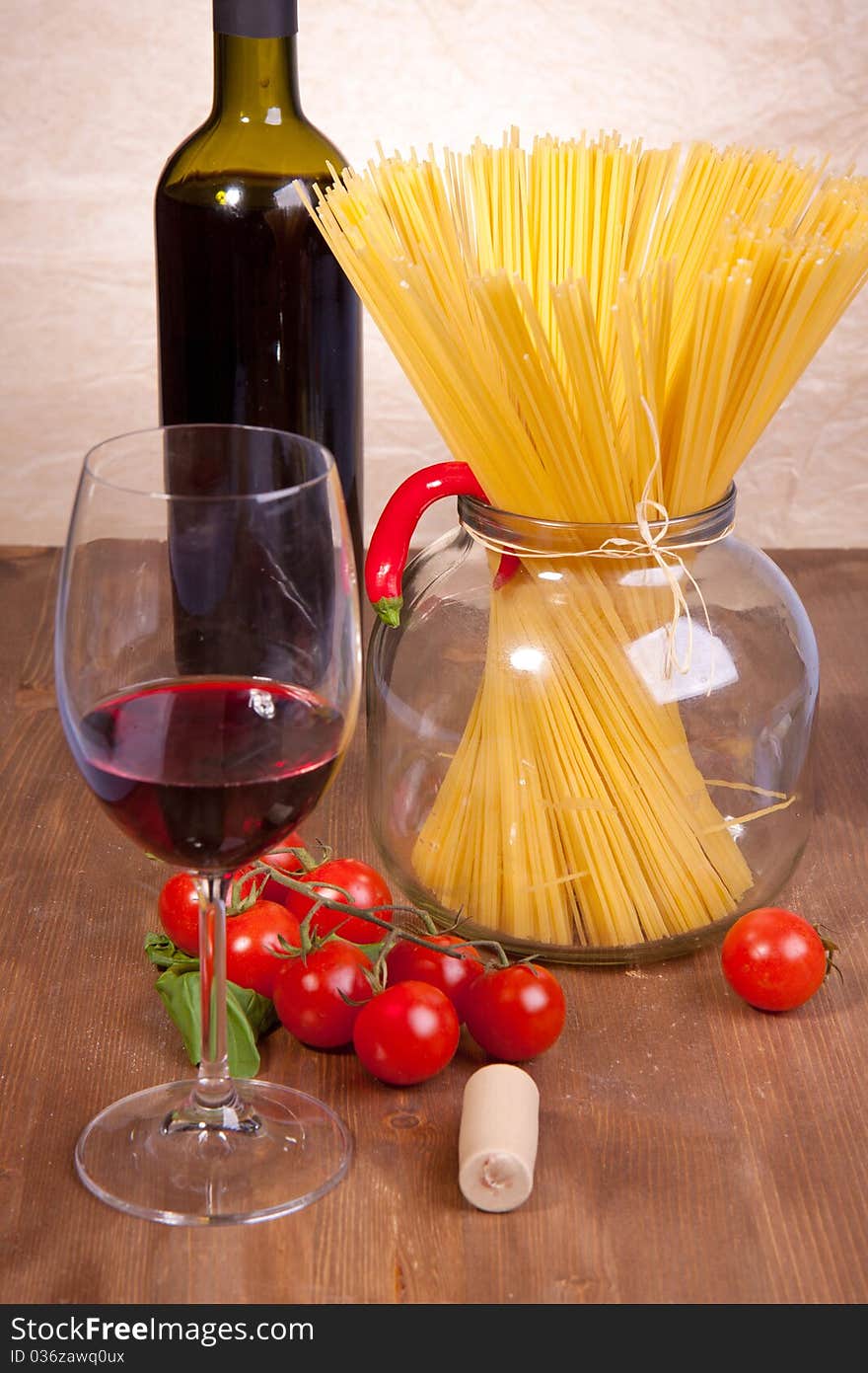 Red wine and spaghetti