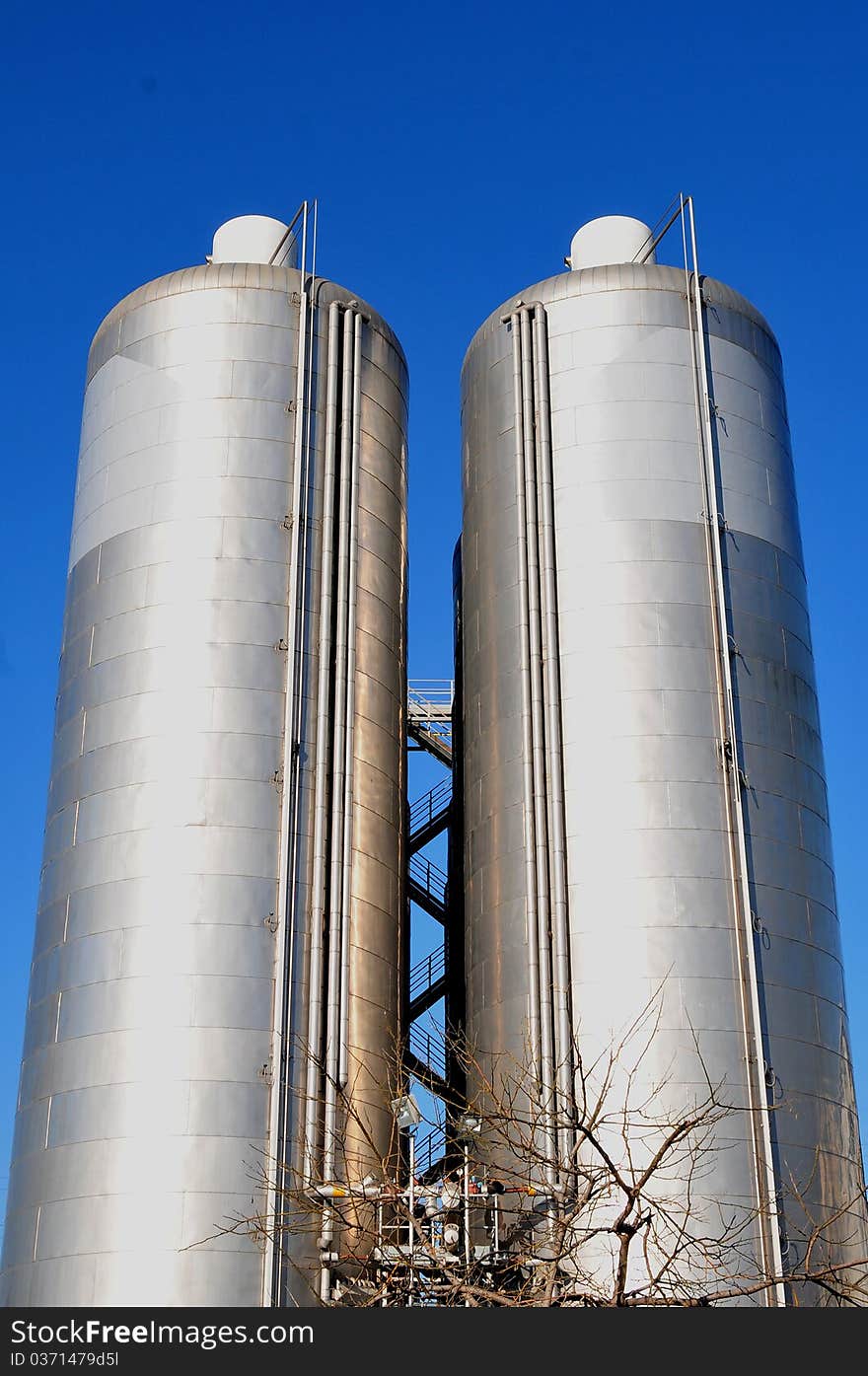 Picture of tanks of storage of an industry. Picture of tanks of storage of an industry