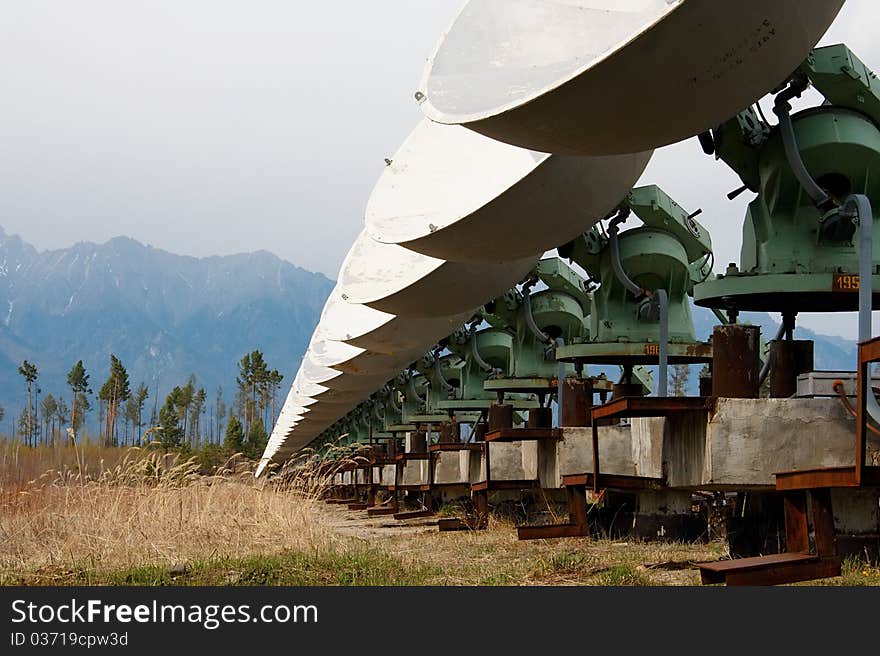 SSRT - Siberian Solar Radio Telescope. Spring 2009. SSRT - Siberian Solar Radio Telescope. Spring 2009.