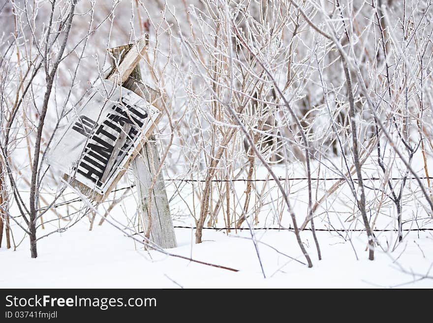 Wintery No Hunting Sign