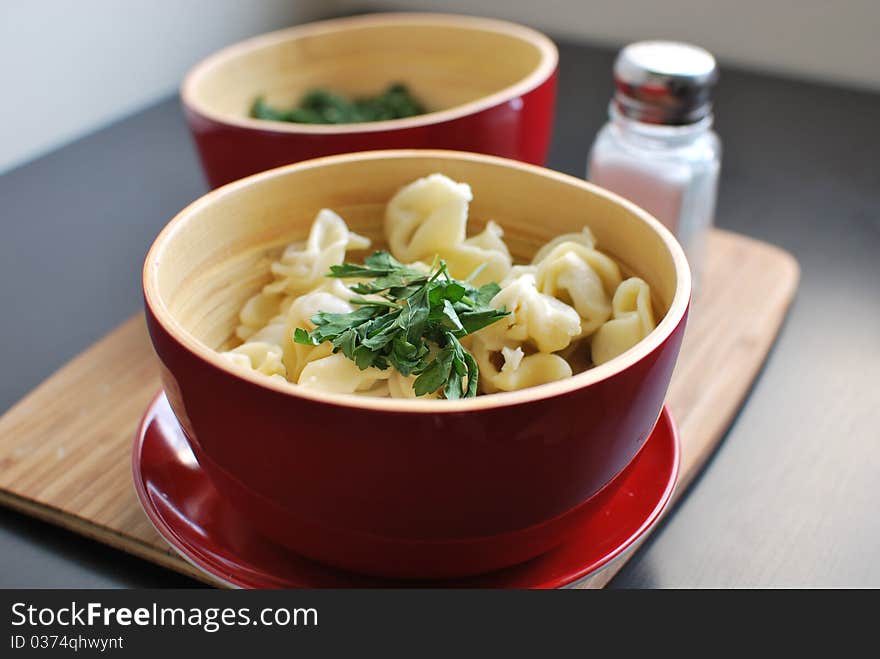 Tortellini with parsley