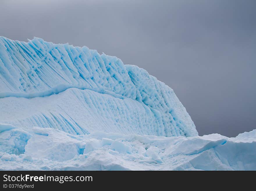 Iceberg ripple