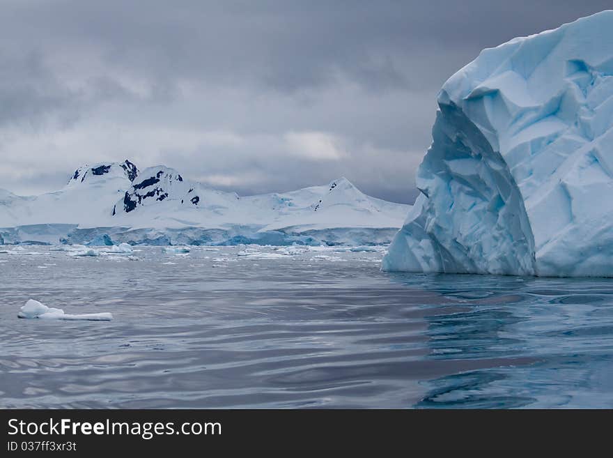 Iceberg blue