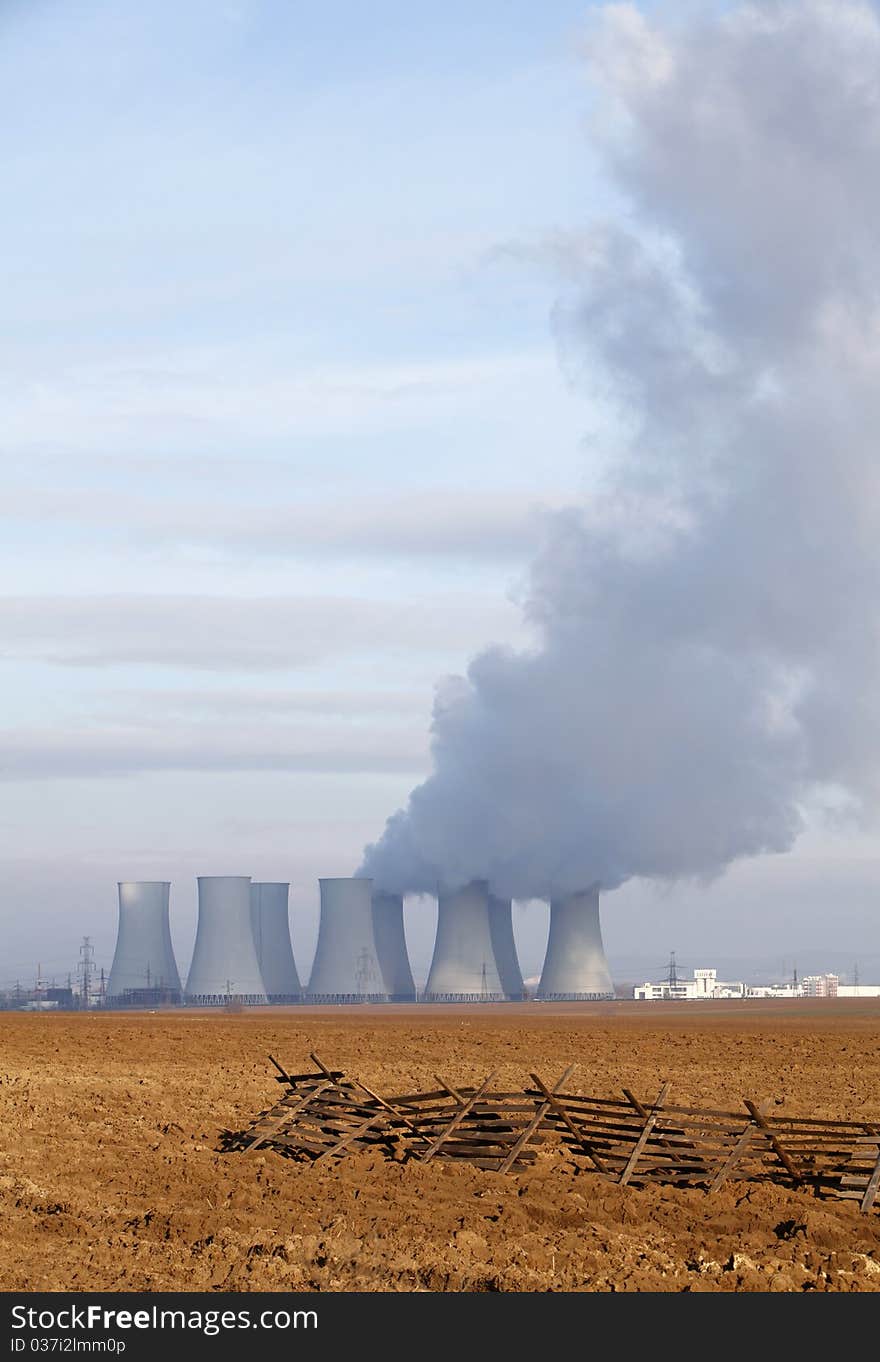 Nuclear power plant and field