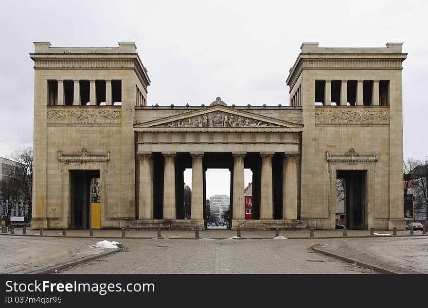 Modern city old monument