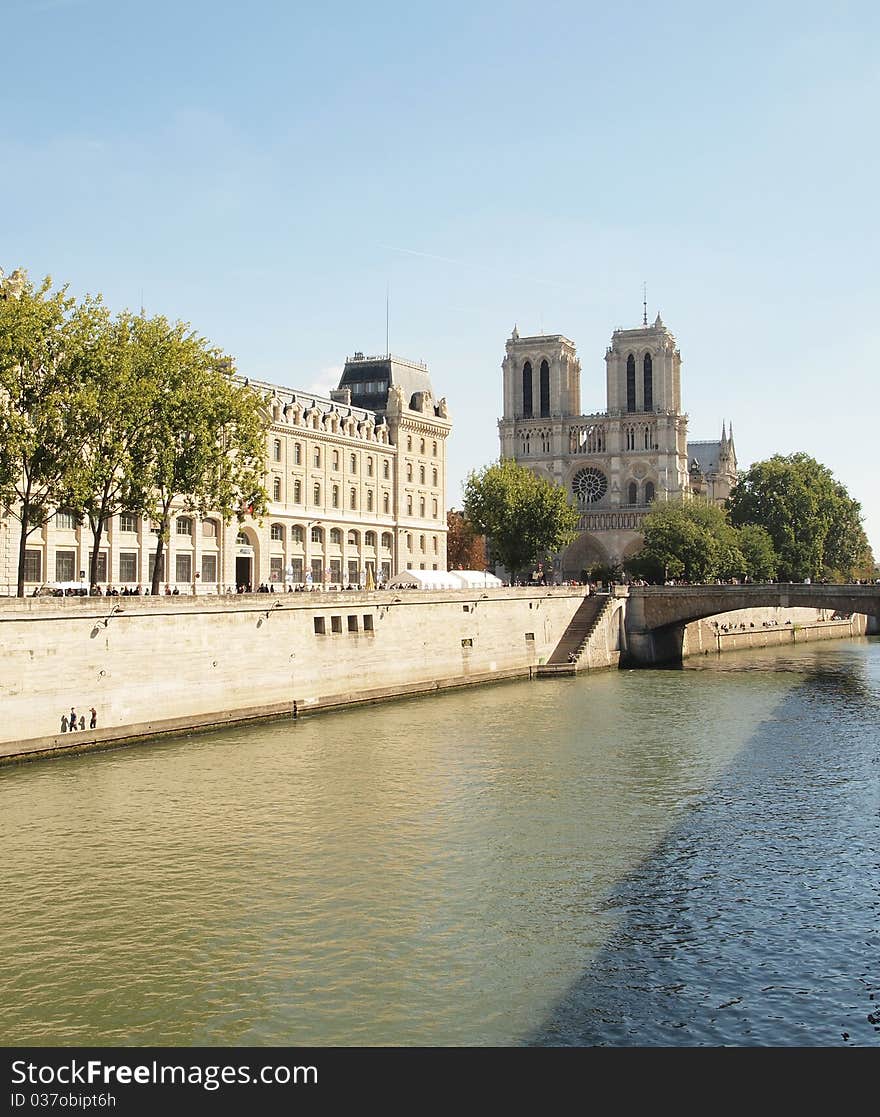 The Seine of Notre Dame de Paris