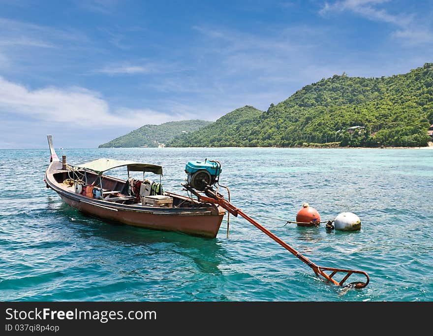 Long tail boat