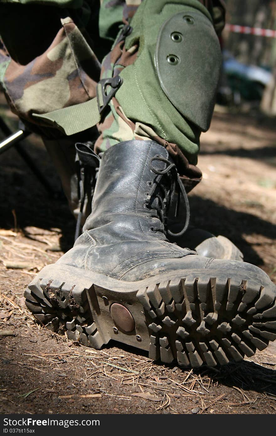 Soldier's boots at the sunshine.