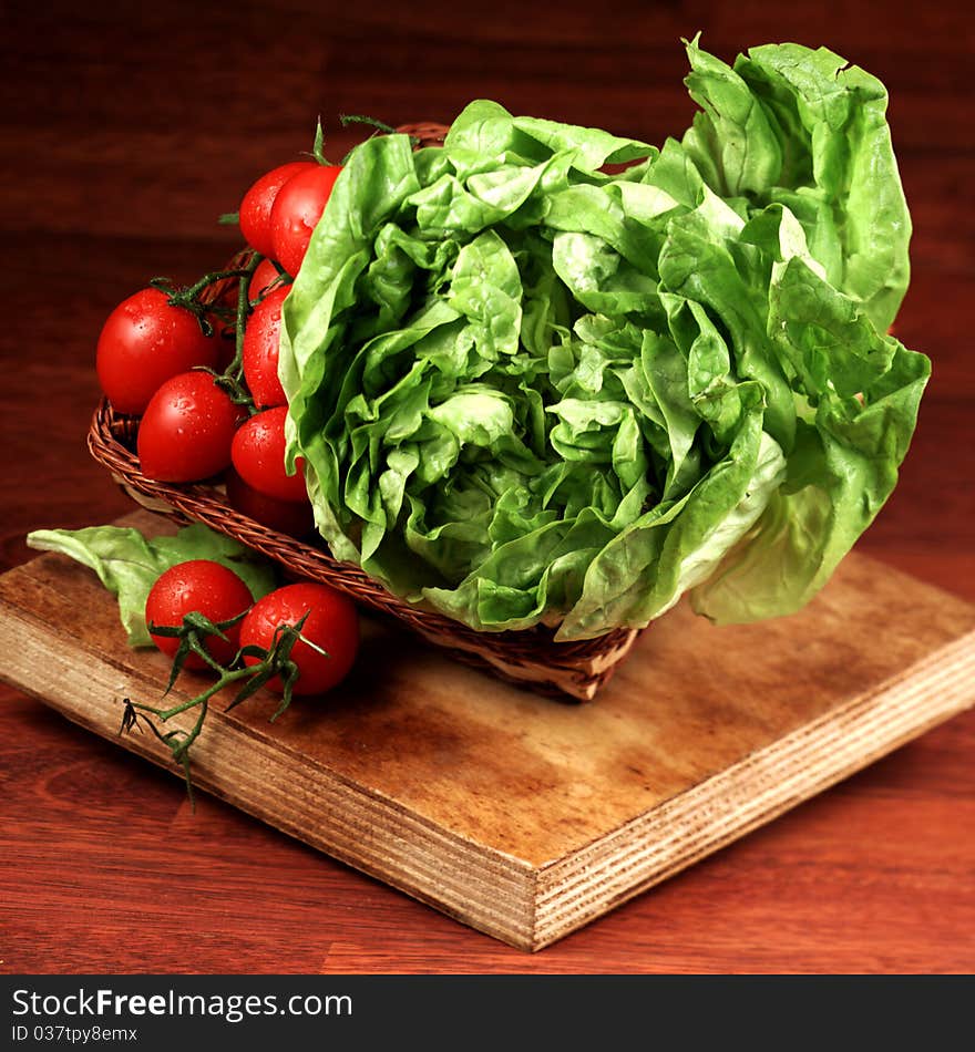 Rustic salade on the wood for breakfast