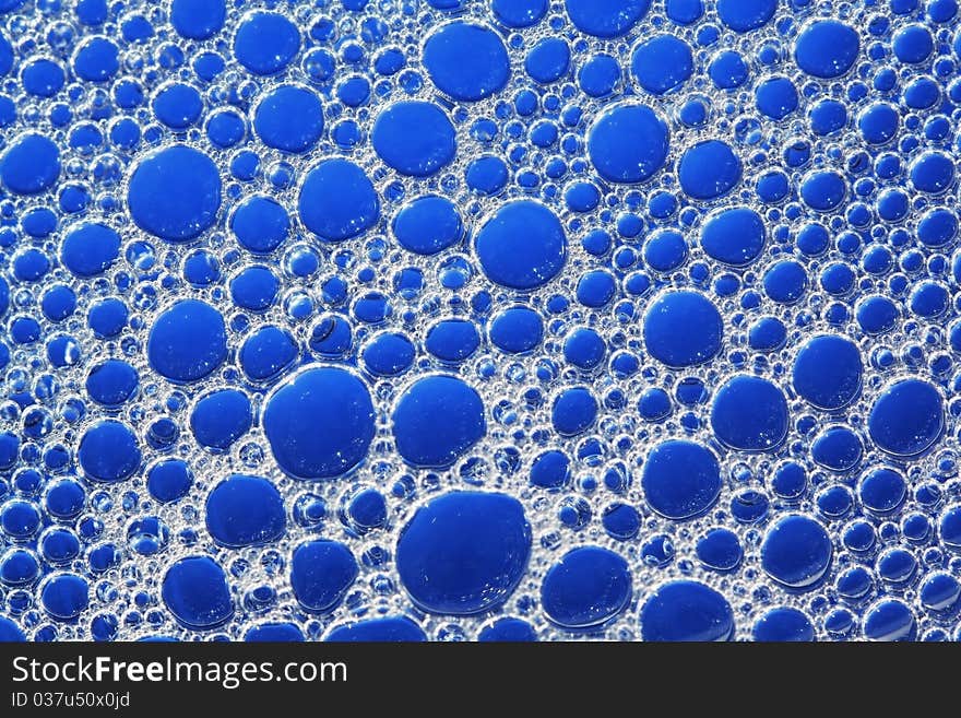 Air bubbles of various sizes