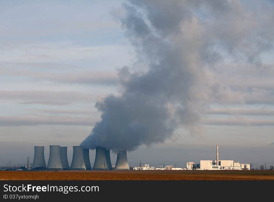 Nuclear power plant and field