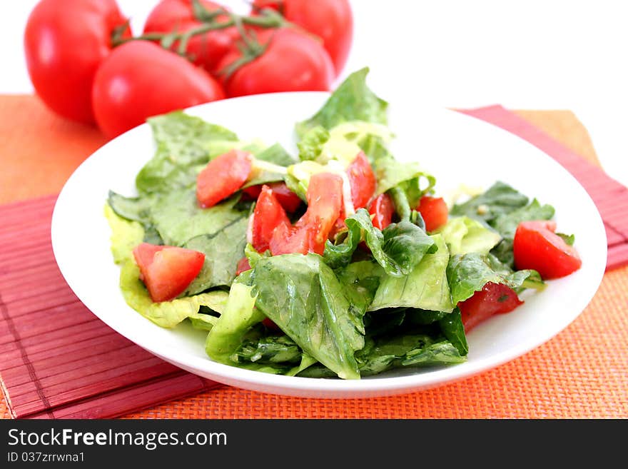 Fresh salad with tomatoes