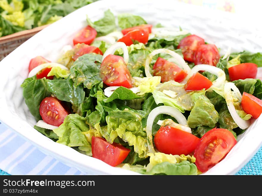 A fresh salad with tomatoes