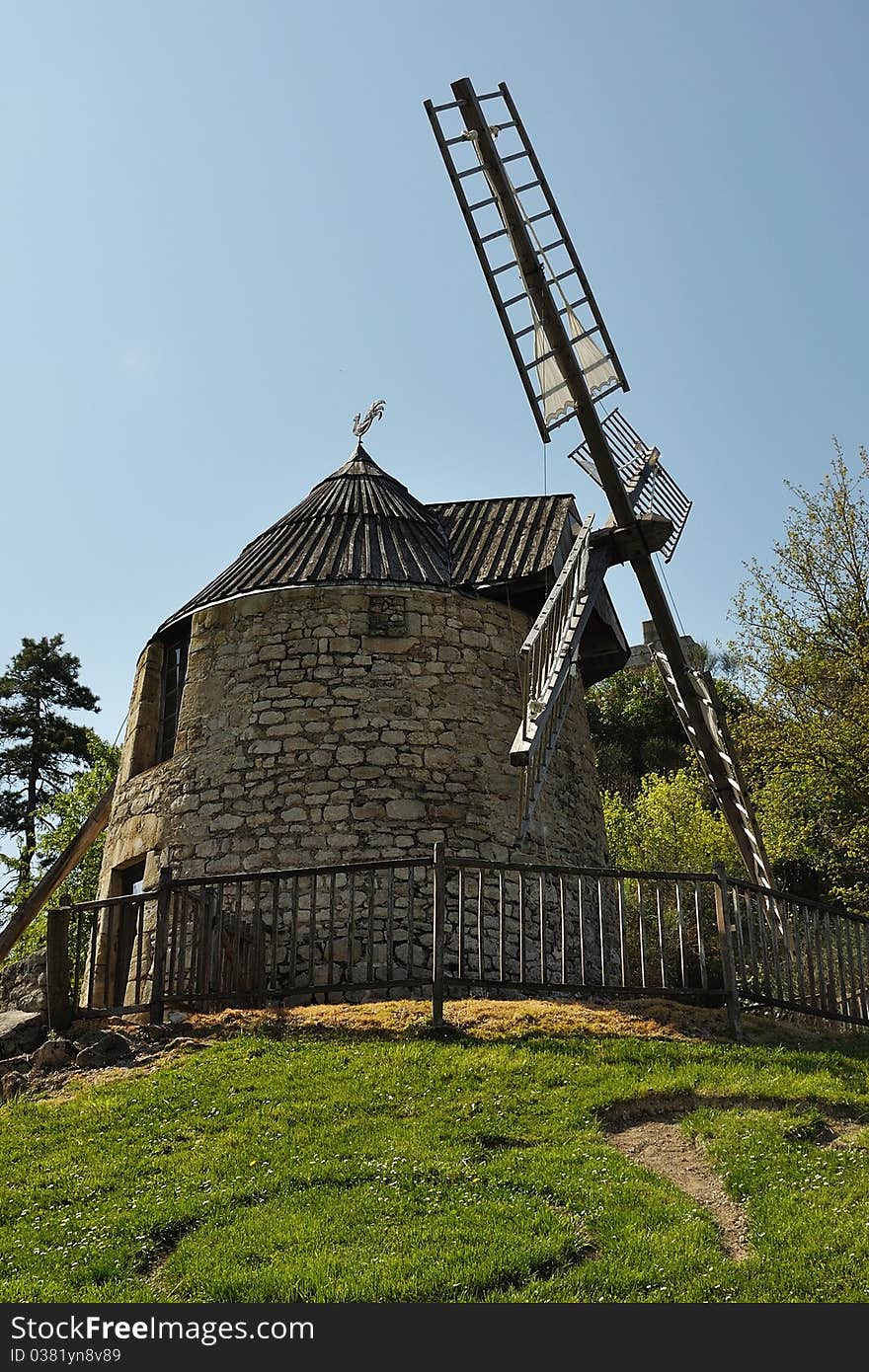 A little windmill