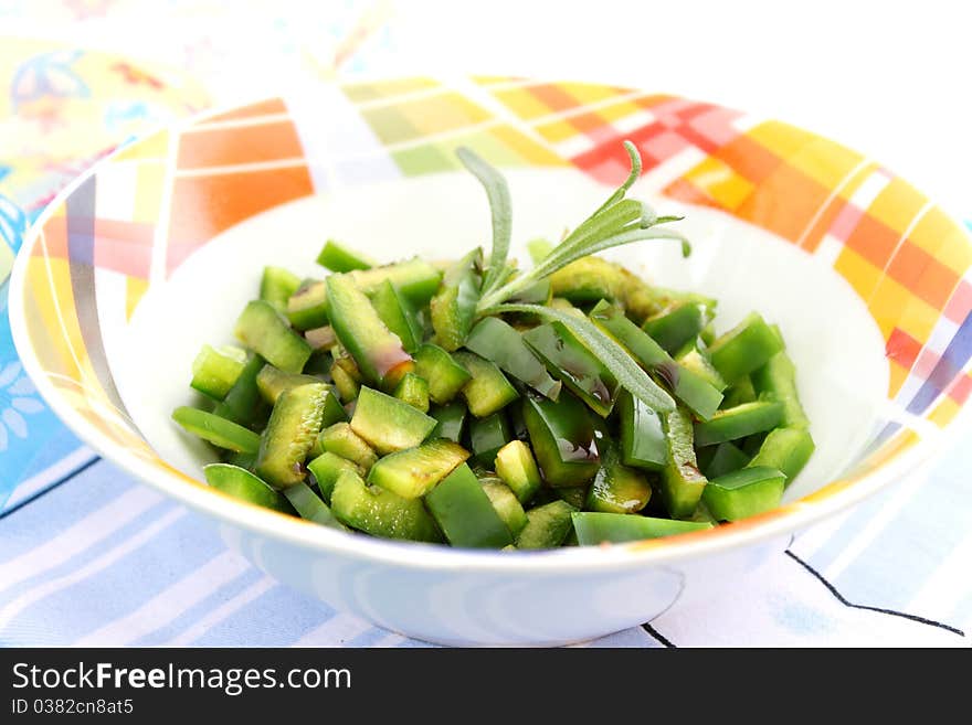 A fresh salad of paprika with oil and vinegar