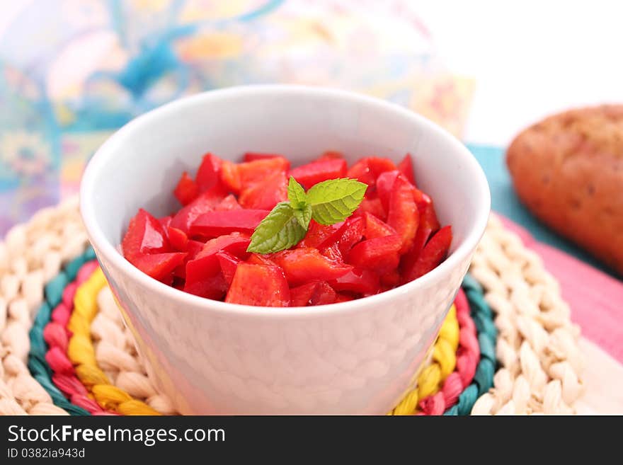 A fresh salad of paprika with oil and vinegar