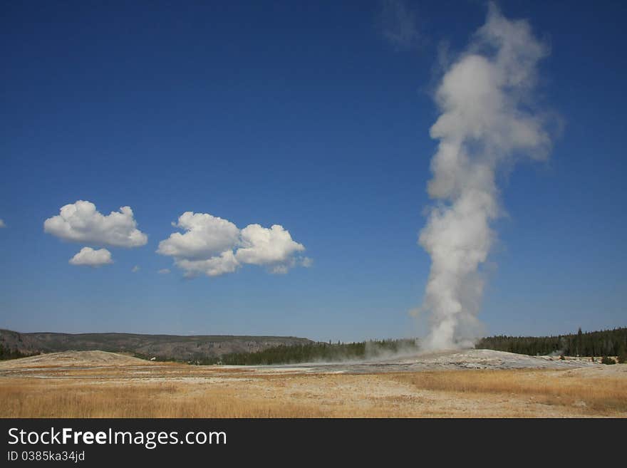 Old Faithful geyser, yellowstone nationalpark