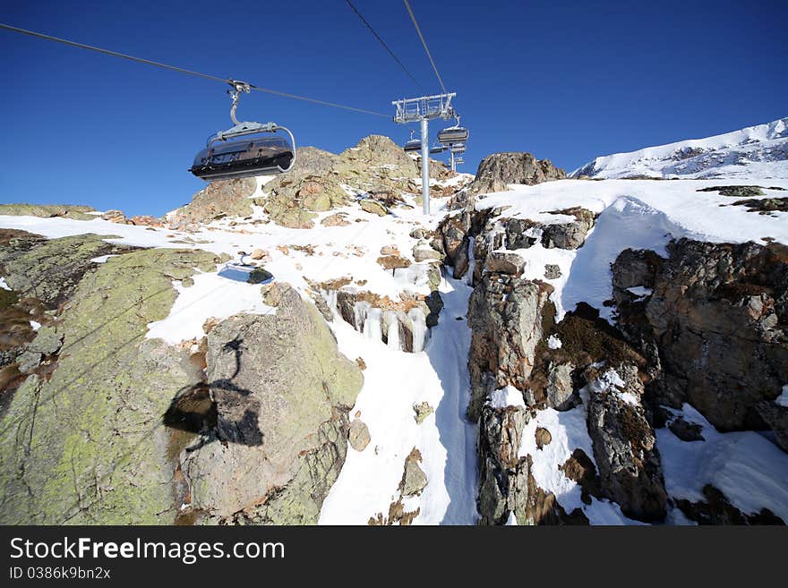 Ski lifts in Alpe d Huez