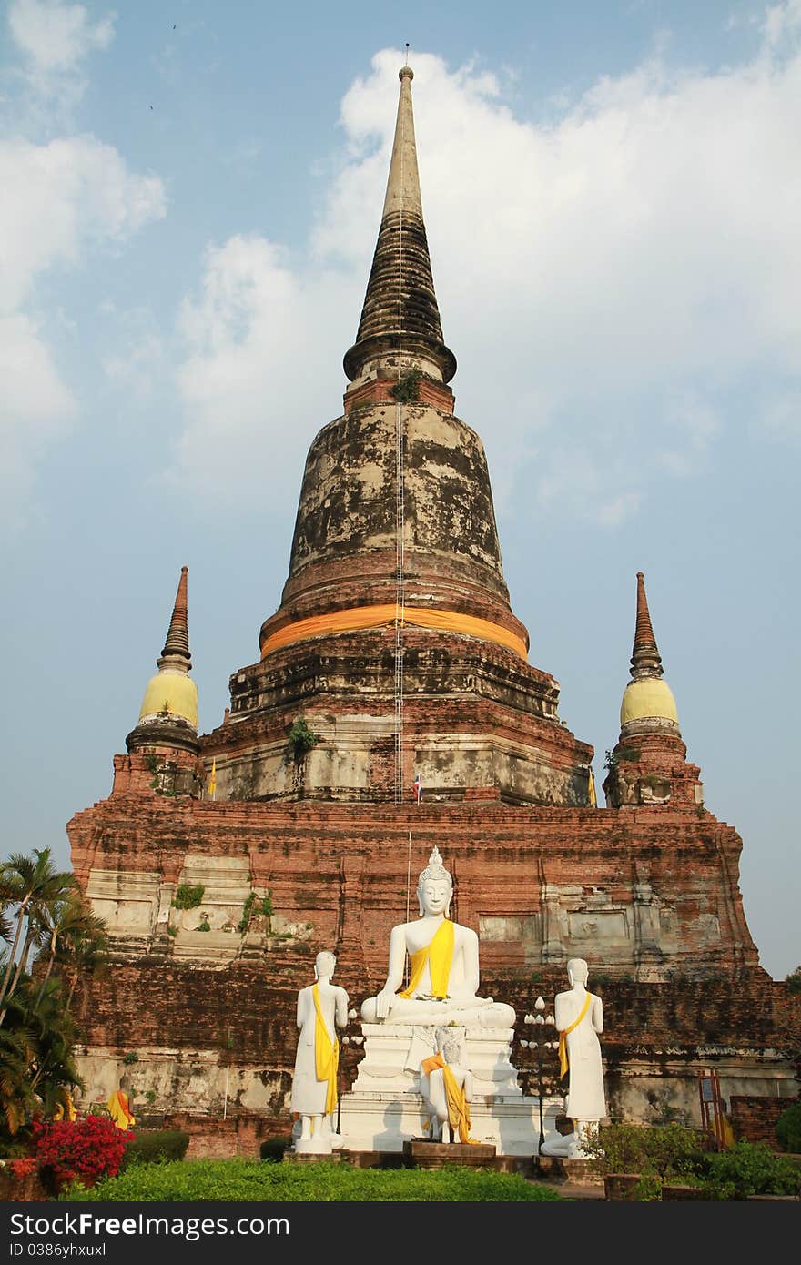 Wat Yai Chaimongkol, Ayuthaya, Thailand.