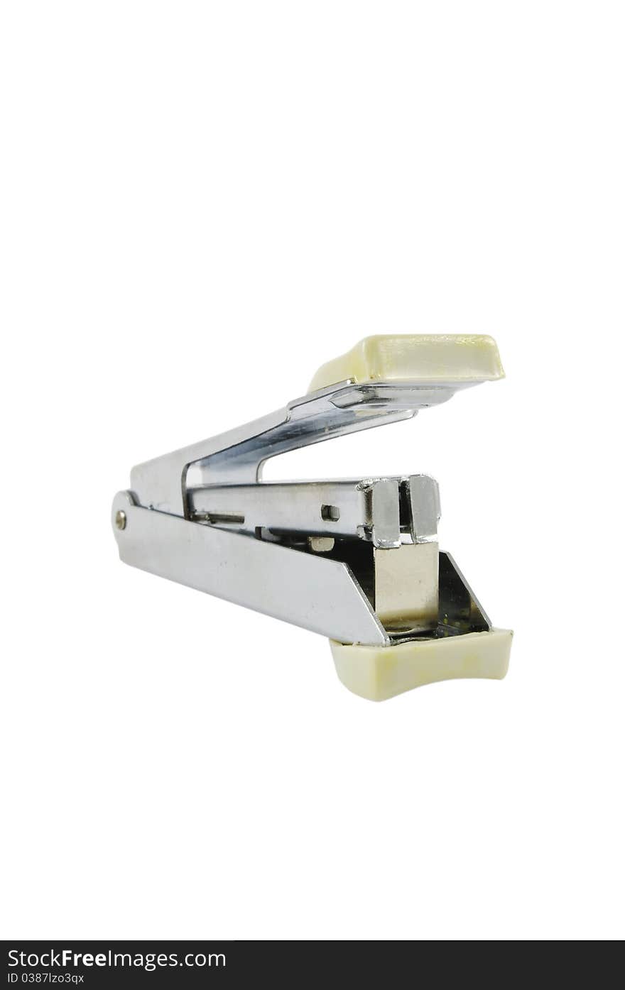 Metallic stapler