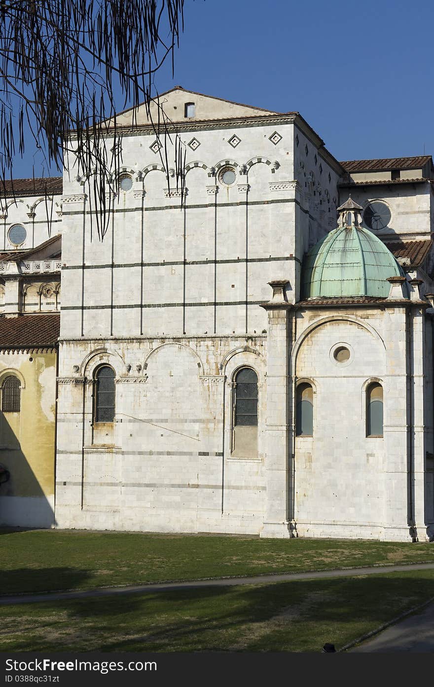 Lucca a beautiful town in tuscany