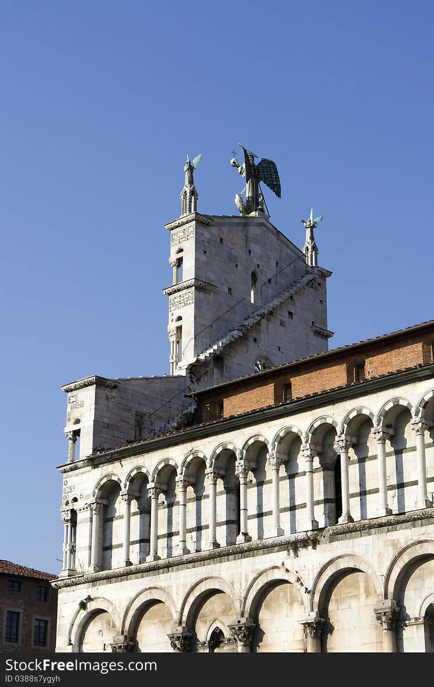 Lucca a beautiful town in tuscany