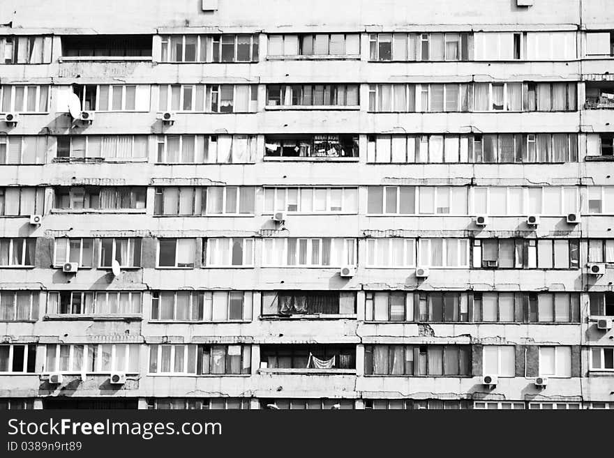 Windows pattern, strong contrast, desaturated